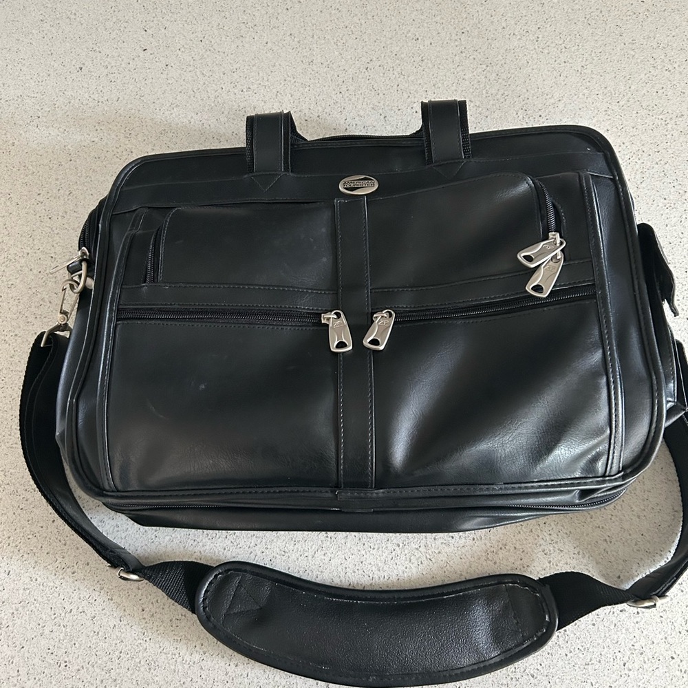 Black Men's Leather Briefcase/Laptop Shoulder Bag